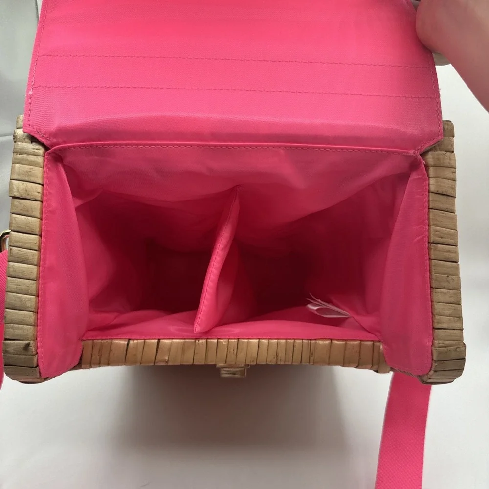 Lilly Pulitzer Wicker Wine Basket Rattan Cheek To Cheek Strap Carrier Floral